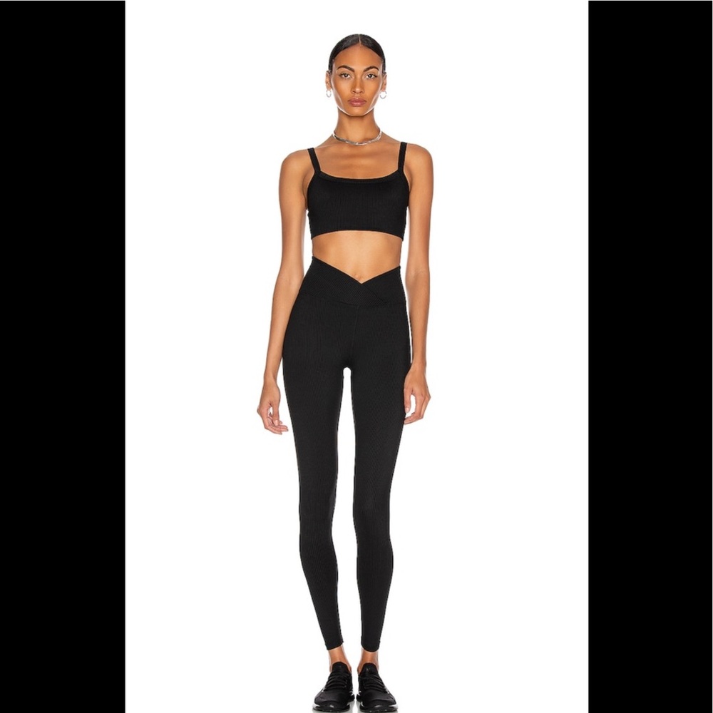 YEAR OF OURS
Ribbed Veronica Legging size small New